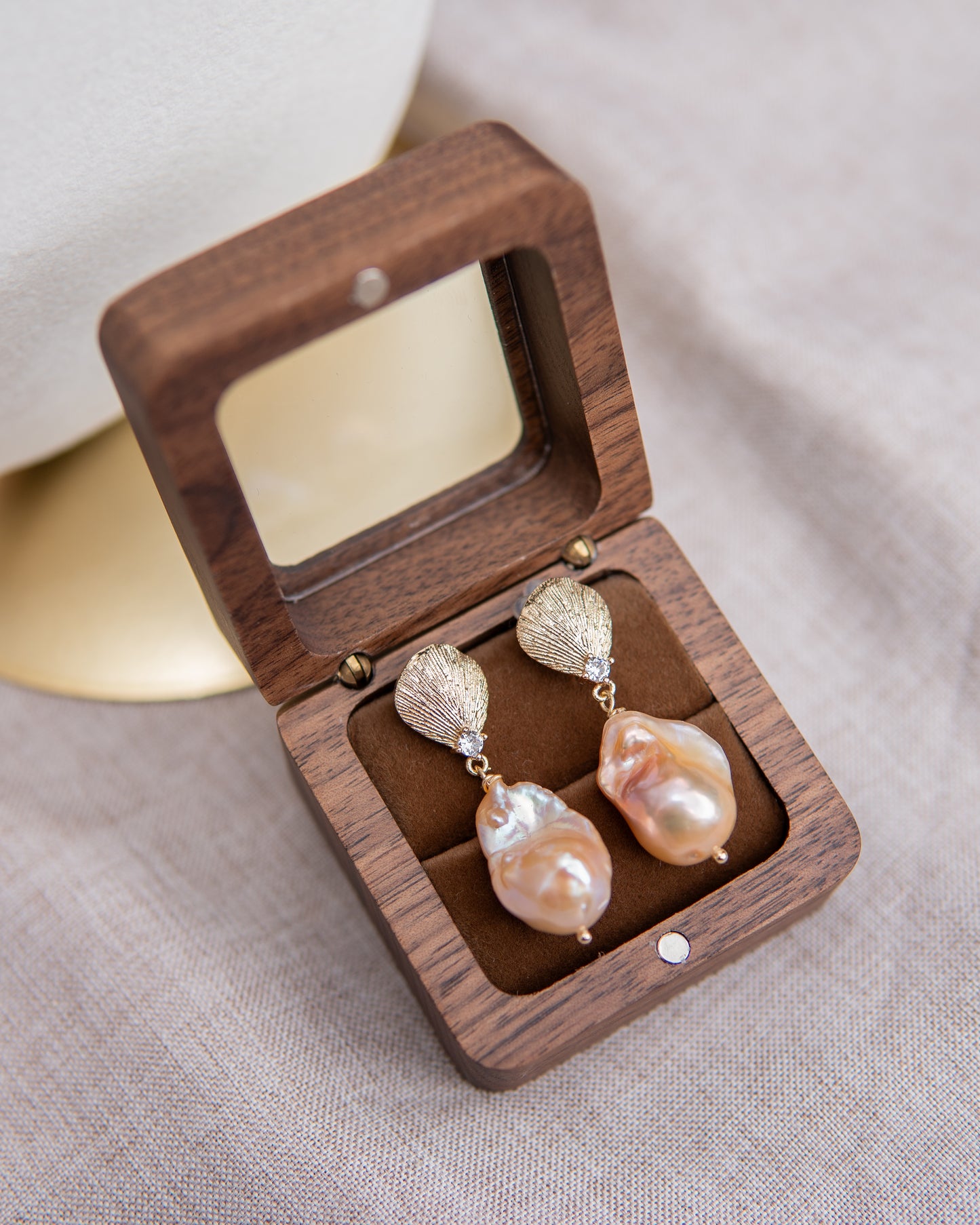 Boucles d’oreilles baroques roses