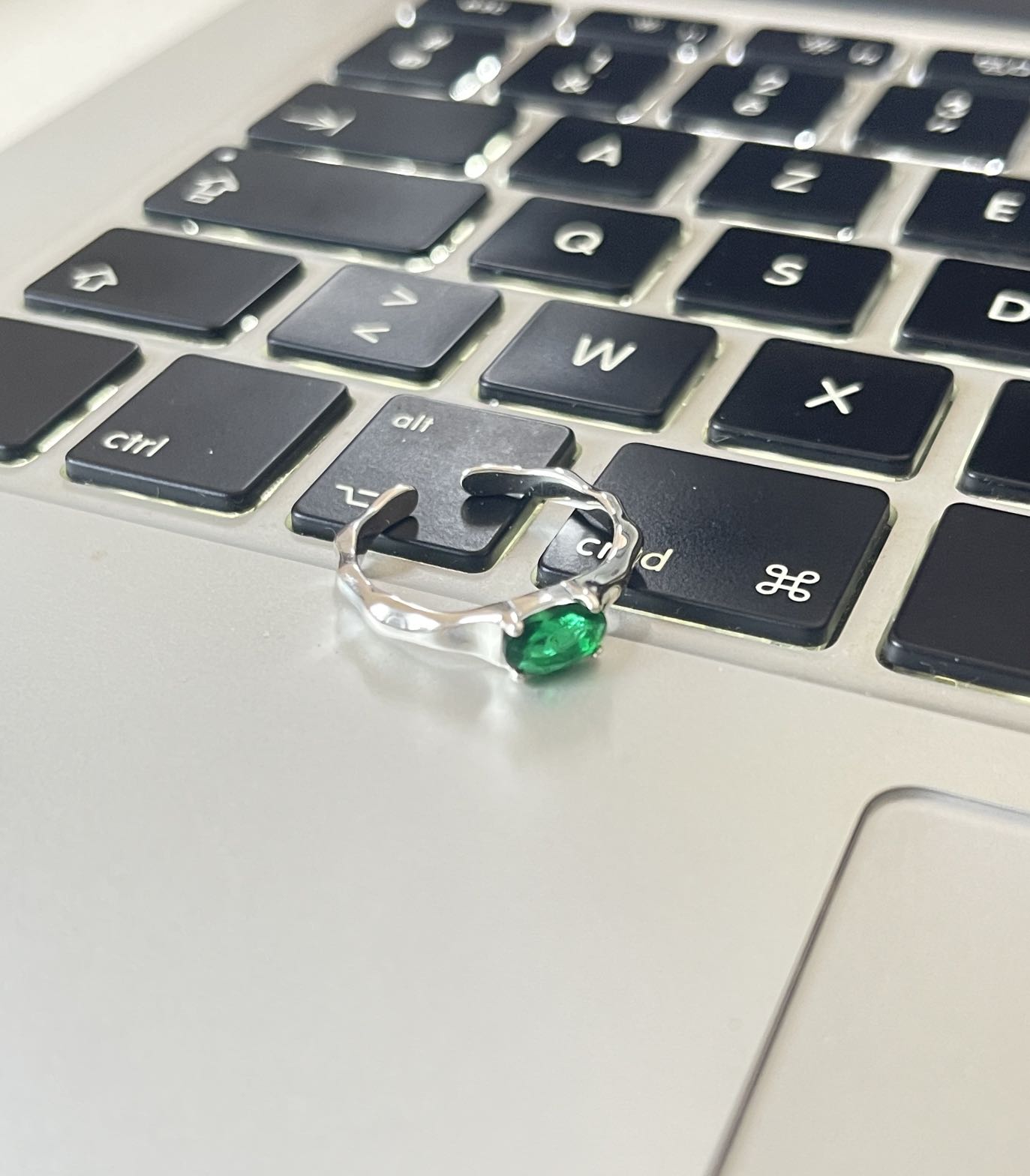 Bague en Argent Pur avec Pierre Naturelle Verte
