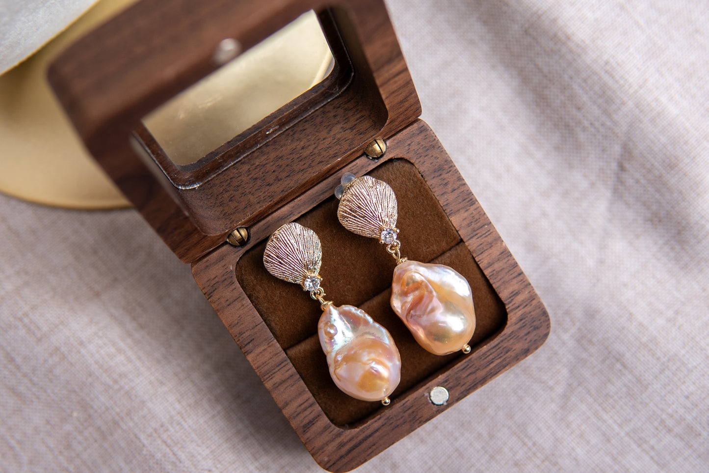 Boucles d’oreilles baroques roses