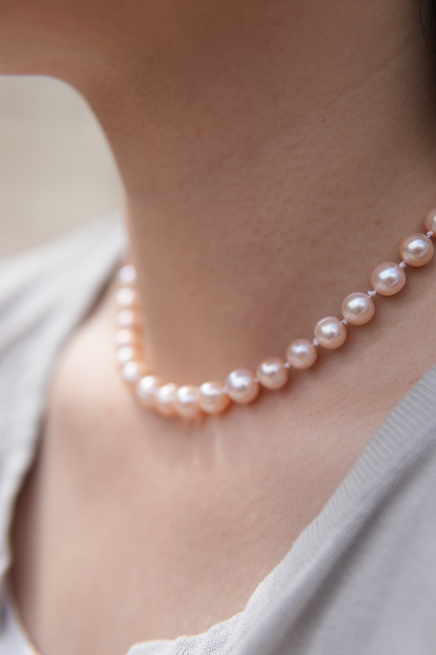 Collier en perles d’eau douce roses